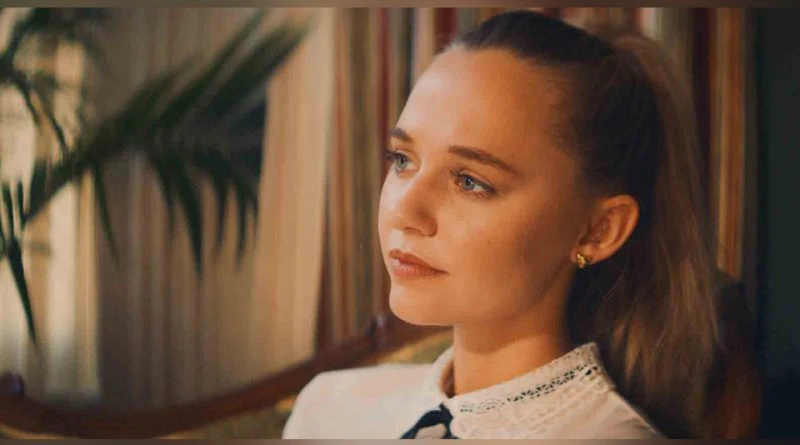 Madison Iseman in the fox hunter
